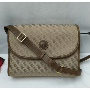 Gucci Brown Tan Canvas GG Printed Flap Closure Crossbody Bag - Vintage